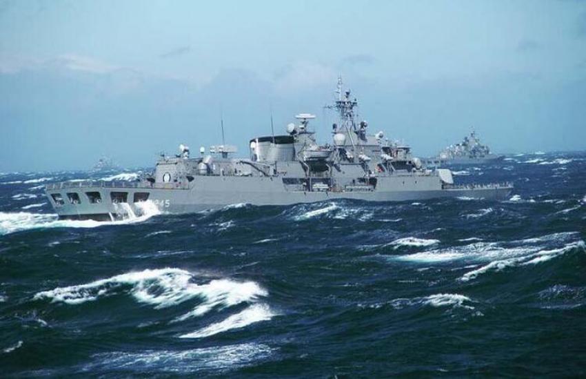 ABD'DEN SINIRA KORKUNÇ YIĞINAK! ATINA BÜYÜKELÇISI 'BÖYLESI ILK' DEDI