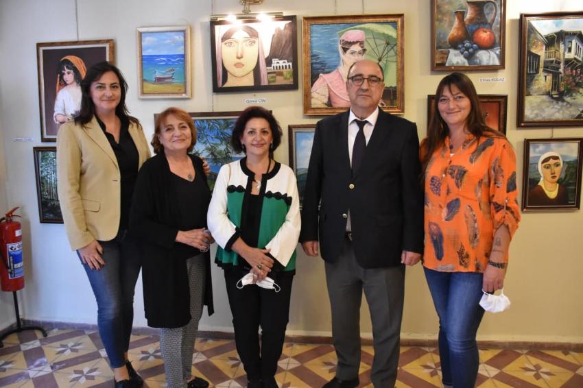 EDREMİT’TE KARMA RESİM SERGİSİ AÇILDI