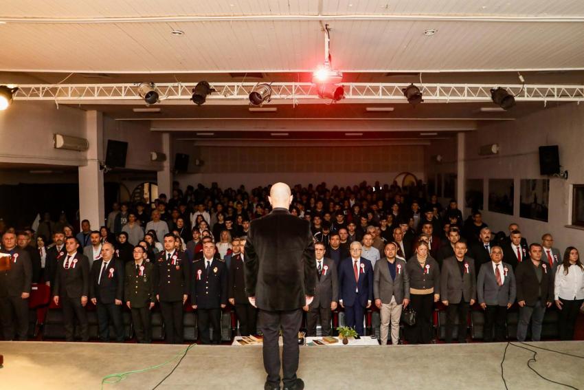 İSTİKLAL MARŞI’NIN KABULÜ BURHANİYE’DE KUTLANDI