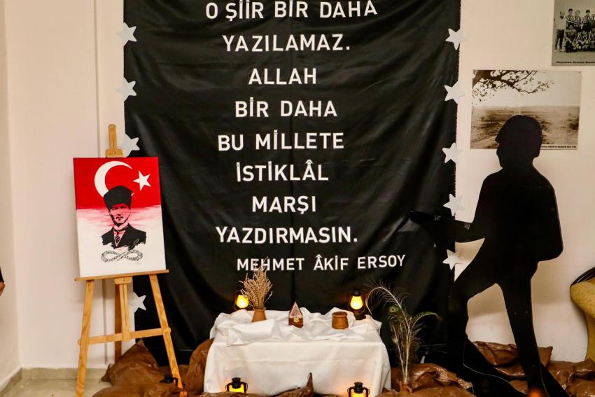 İSTİKLAL MARŞI’NIN KABULÜ BURHANİYE’DE KUTLANDI