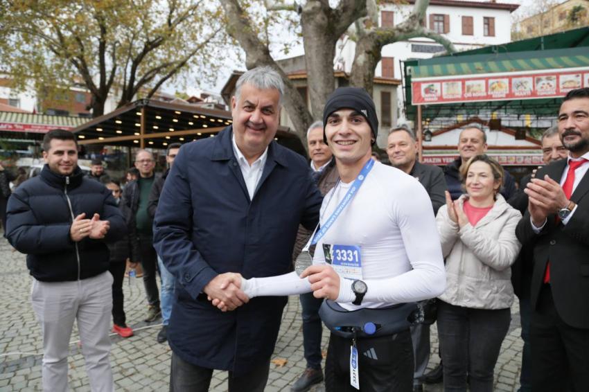 KAZDAĞLARI’NDA KIŞ MARATONUNDA 1700 SPORCU YARIŞIYOR