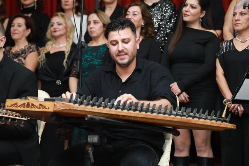 Burhaniye Belediyesi Kadın Korosu İlk Konserini Düzenledi