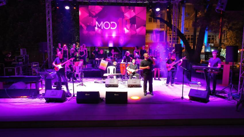 BURHANİYE'DE KURTULUŞ COŞKUSU