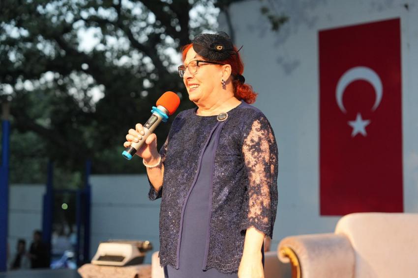 “DÜŞTEN DÜŞÜNCEYE ZAMANSIZ KADINLAR” GÖSTERİMİ  BURHANİYE’DE GERÇEKLEŞTİRİLDİ