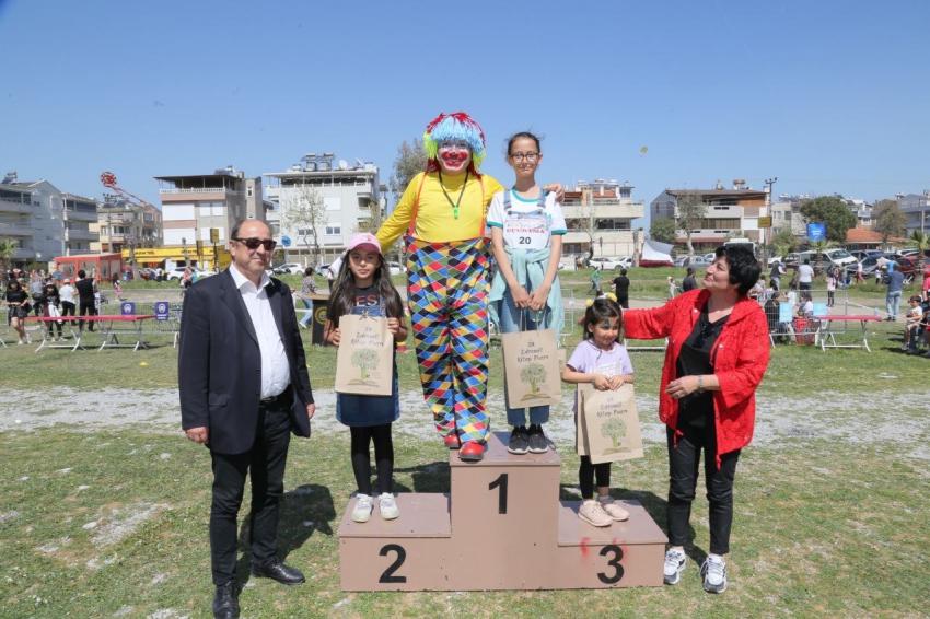 22. EDREMİT UÇURTMA ŞENLİĞİ YAPILDI