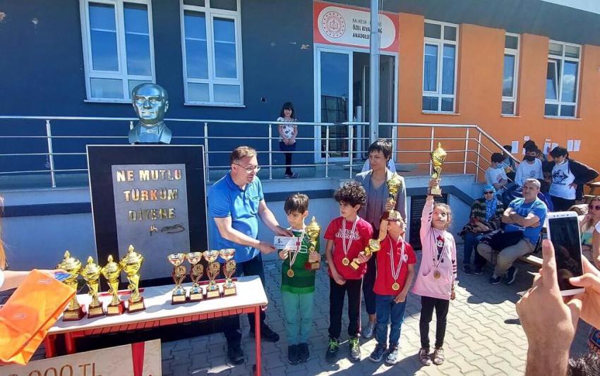 KIVANÇ DAĞ GENÇLIK KUPASI SATRANÇ TURNUVASI GERÇEKLEŞTIRILDI