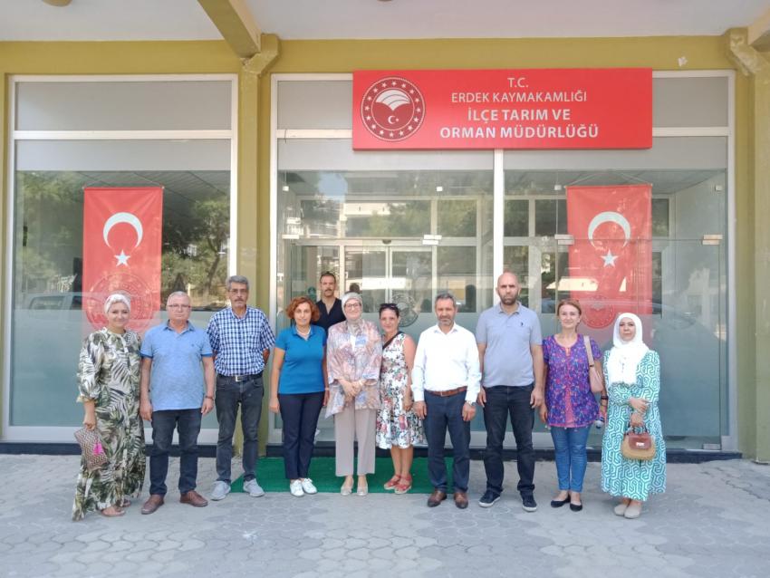 BELGİN UYGUR İLÇE ZİYARETLERİNE DEVAM EDİYOR