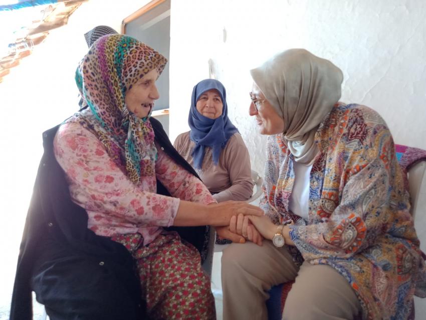 BELGİN UYGUR İLÇE ZİYARETLERİNE DEVAM EDİYOR