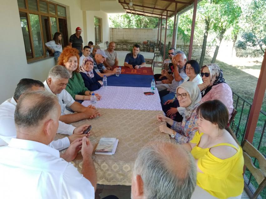 BELGİN UYGUR İLÇE ZİYARETLERİNE DEVAM EDİYOR