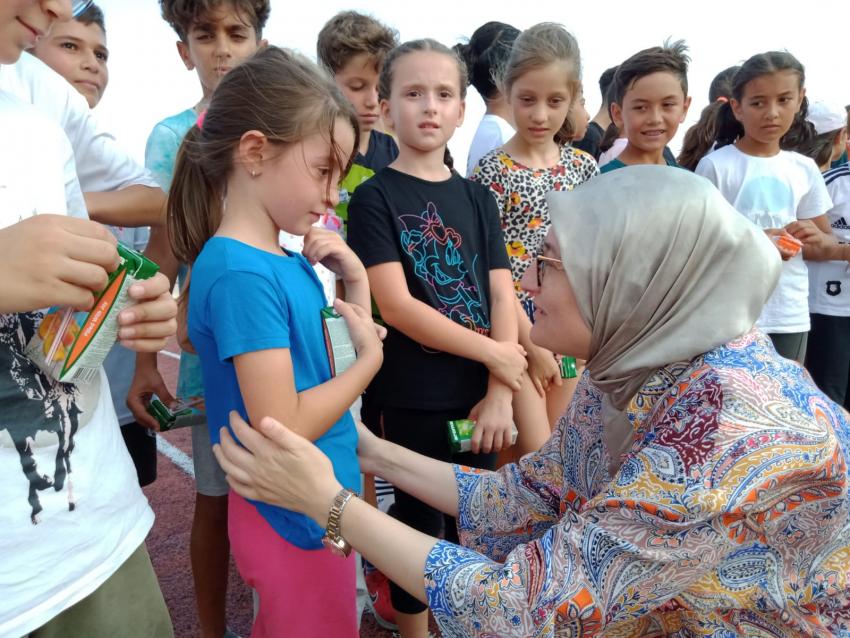 BELGİN UYGUR İLÇE ZİYARETLERİNE DEVAM EDİYOR