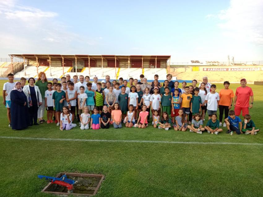 BELGİN UYGUR İLÇE ZİYARETLERİNE DEVAM EDİYOR