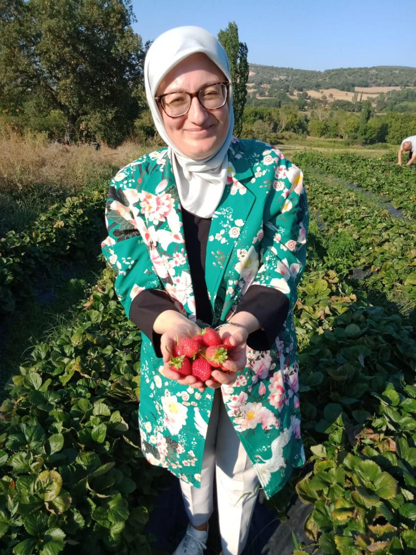 BELGİN UYGUR İLÇE ZİYARETLERİNE DEVAM EDİYOR