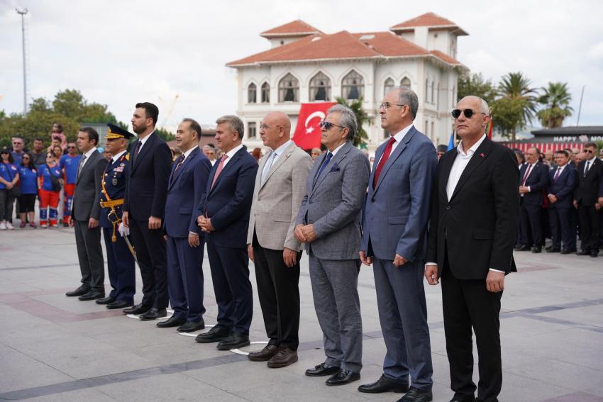 BANDIRMA'DA 30 AĞUSTOS ZAFER BAYRAMI COŞKUYLA KUTLANDI