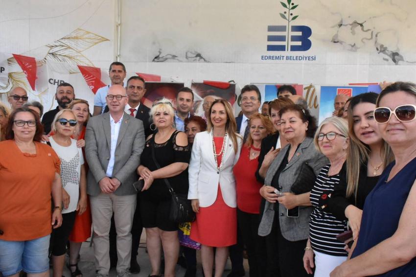 AYLIN NAZLIAKA, EDREMIT’TE