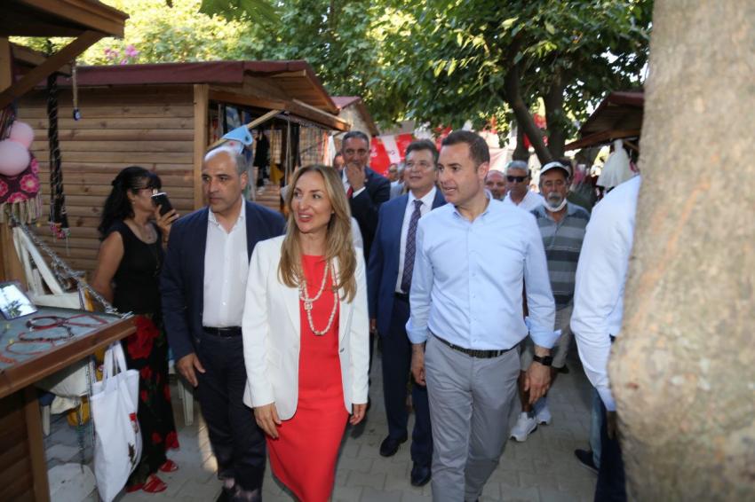 AYLIN NAZLIAKA, EDREMIT’TE