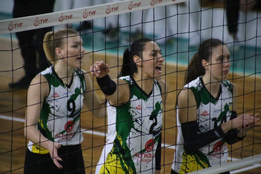 EDREMIT BELEDIYESI ALTINOLUKSPOR GALIBIYETLE BAŞLADI