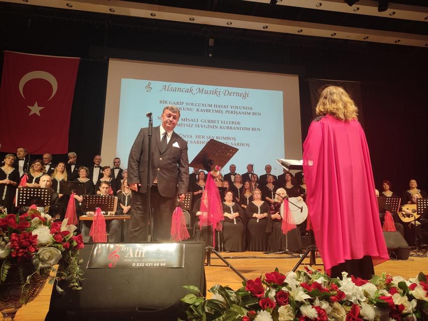 ALSANCAK MUSİKİ DERNEĞİ KONSERİ MEST ETTİ