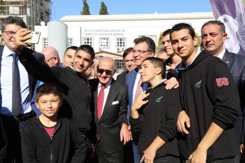 EDREMIT'TE ANIT ÇEŞME VE KÜLTÜR MEYDANI HIZMETE AÇILDI