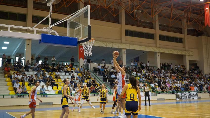 ASLAN YOL BURHANİYE BELEDİYESPOR EVİNDE RAHAT KAZANDI!