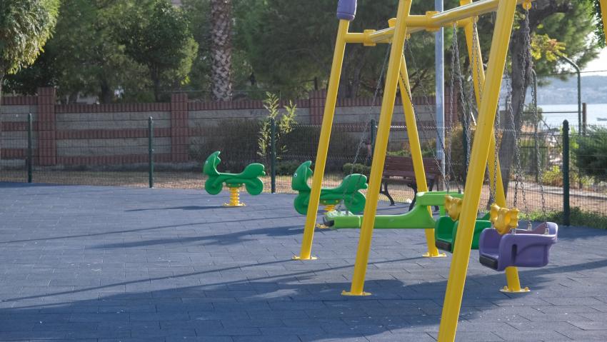 AYVALIK’IN YENİ PARKLARI GÖZ KAMAŞTIRIYOR