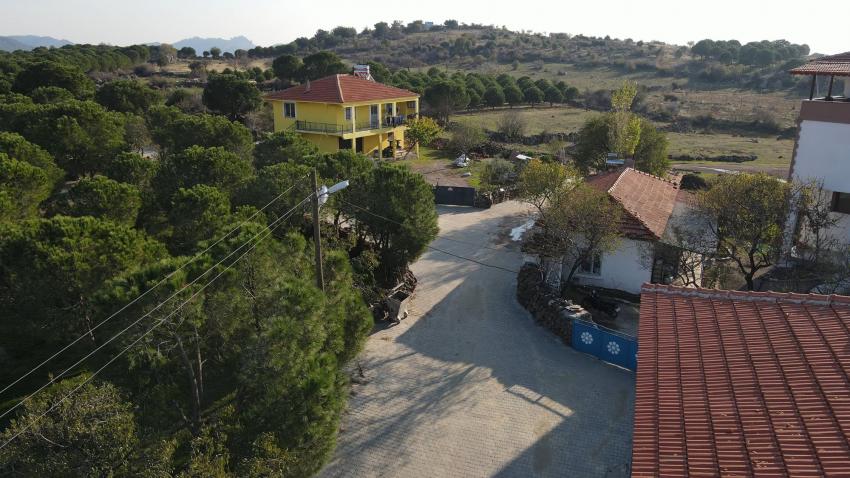 AYVALIK BELEDİYESİ’NDEN KIRSAL MAHALLELERDE YOL SEFERBERLİĞİ