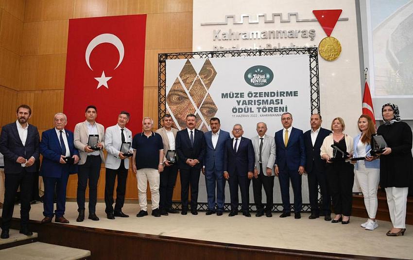 AYVALIK BELEDİYESİ’NE GURURLANDIRAN ÖDÜL