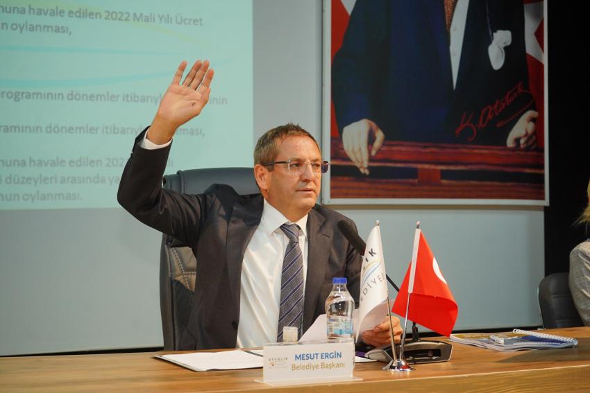 AYVALIK BÜÇESİ 203 MİLYON TÜRK LİRASI
