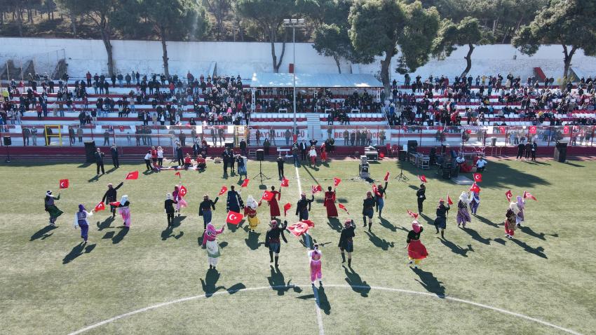 AYVALIK, CUMHURİYET BAYRAMI’NI GÖRKEMLİ KUTLADI
