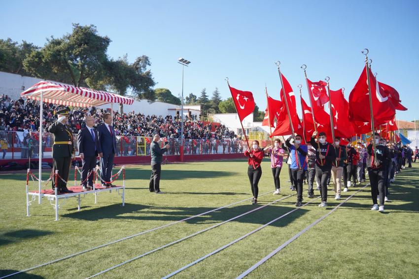 AYVALIK, CUMHURİYET BAYRAMI’NI GÖRKEMLİ KUTLADI