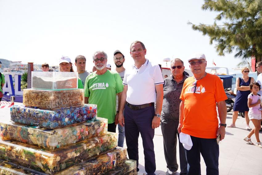 AYVALIK DÜNYA TEMİZLİK GÜNÜ’NDE FARK YARATTI
