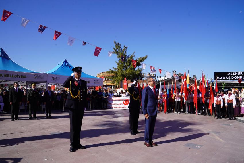 AYVALIK’TA DÜŞMAN İŞGALİNDEN KURTULUŞUN 100. YIL COŞKUSU YAŞANDI