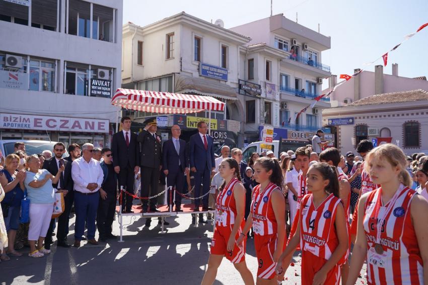 AYVALIK’TA DÜŞMAN İŞGALINDEN KURTULUŞUN 100. YIL COŞKUSU