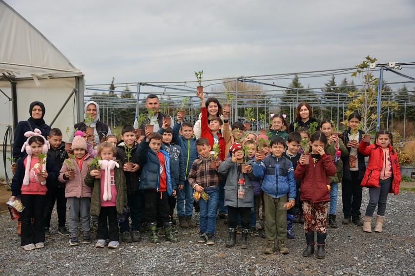 BAÇEM’den minik öğrencilere bitki eğitimi