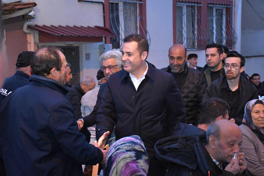 Başkan Akın, 2.Sakarya Mahallesi’nde iftar yaptı