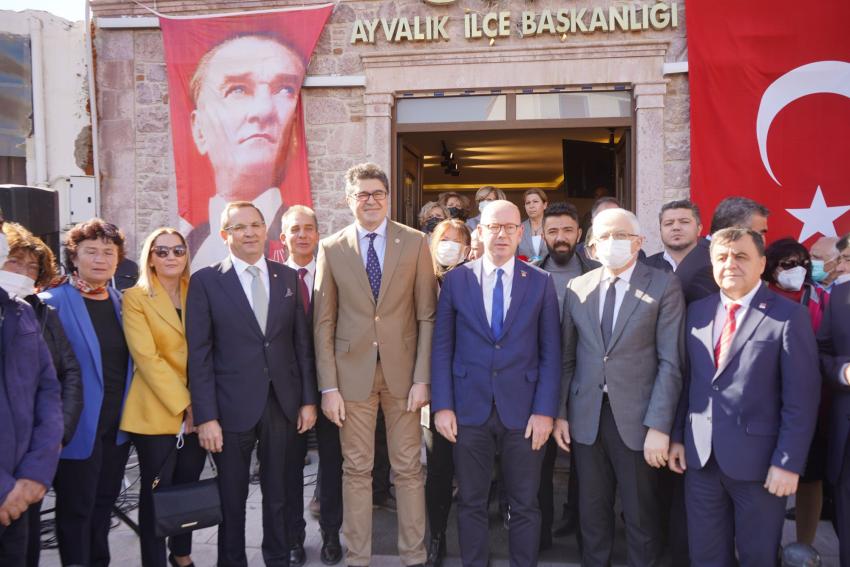 BAŞKAN ERGİN VE YEDİ MECLİS ÜYESİ CHP’DE…