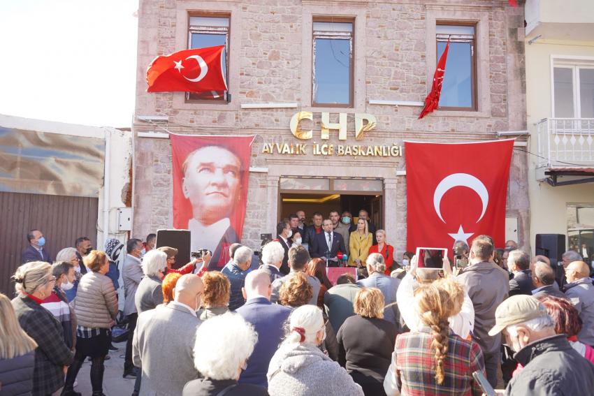 BAŞKAN ERGİN VE YEDİ MECLİS ÜYESİ CHP’DE…