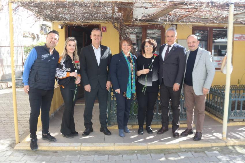 BAŞKAN ERTAŞ, 8 MART DÜNYA EMEKÇİ KADINLAR GÜNÜ’NÜ KUTLADI