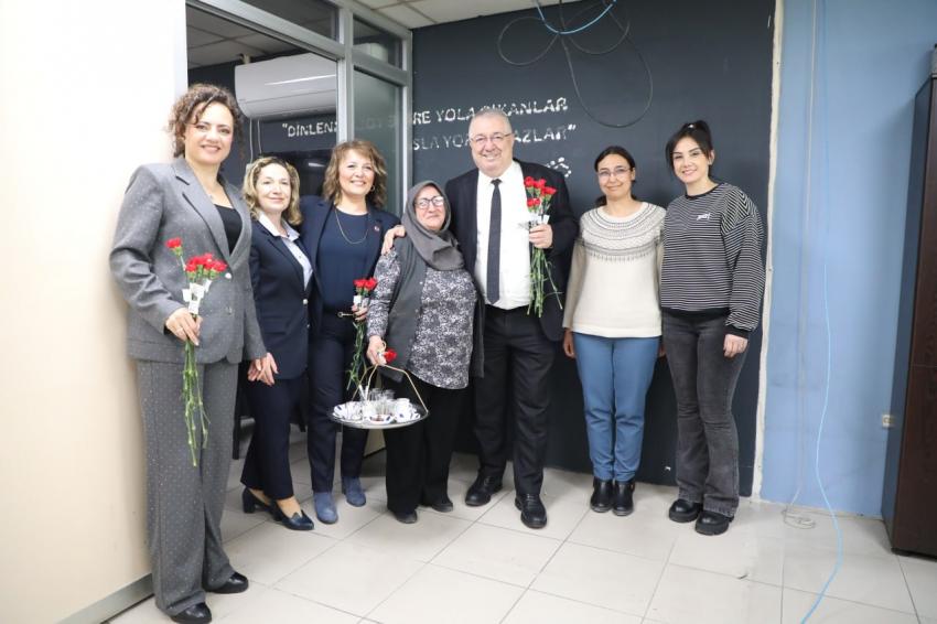 BAŞKAN ERTAŞ, 8 MART DÜNYA EMEKÇİ KADINLAR GÜNÜ’NÜ KUTLADI