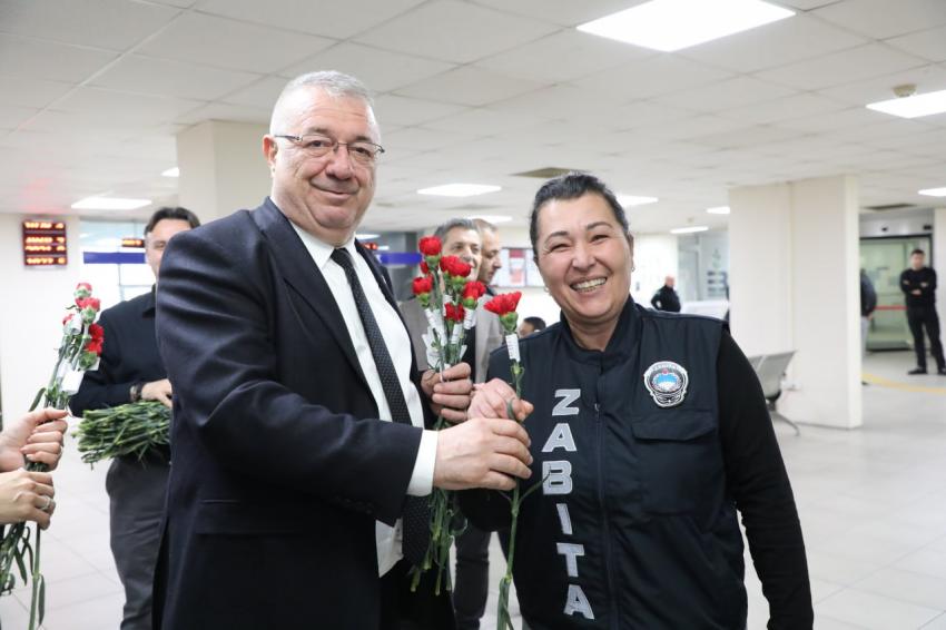 BAŞKAN ERTAŞ, 8 MART DÜNYA EMEKÇİ KADINLAR GÜNÜ’NÜ KUTLADI