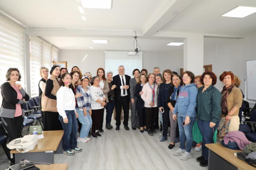 BAŞKAN ERTAŞ, 8 MART DÜNYA EMEKÇİ KADINLAR GÜNÜ’NÜ KUTLADI