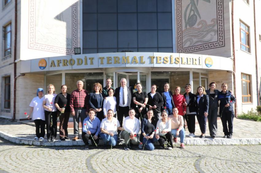 BAŞKAN ERTAŞ, 8 MART DÜNYA EMEKÇİ KADINLAR GÜNÜ’NÜ KUTLADI