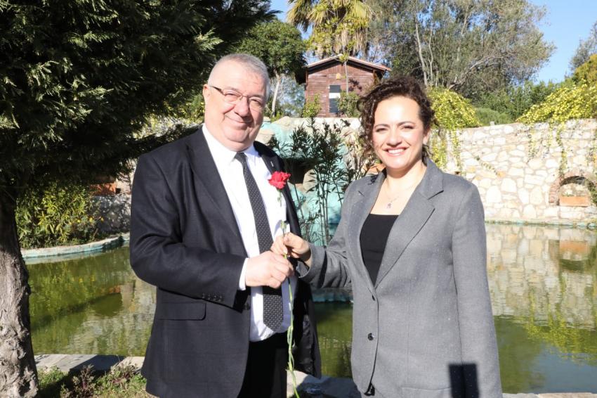 BAŞKAN ERTAŞ, 8 MART DÜNYA EMEKÇİ KADINLAR GÜNÜ’NÜ KUTLADI