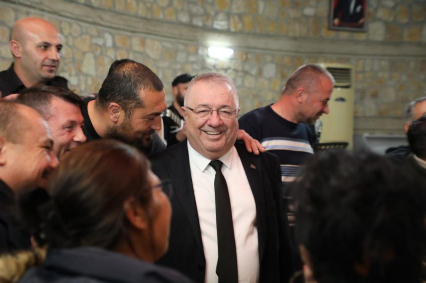 BAŞKAN ERTAŞ’TAN EMEKLİ OLAN PERSONEL İLE ANLAMLI BULUŞMA