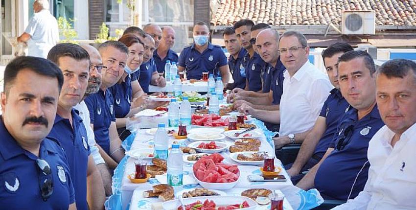 Başkan Mesut Ergin Zabıta Personeliyle Bayramlaştı