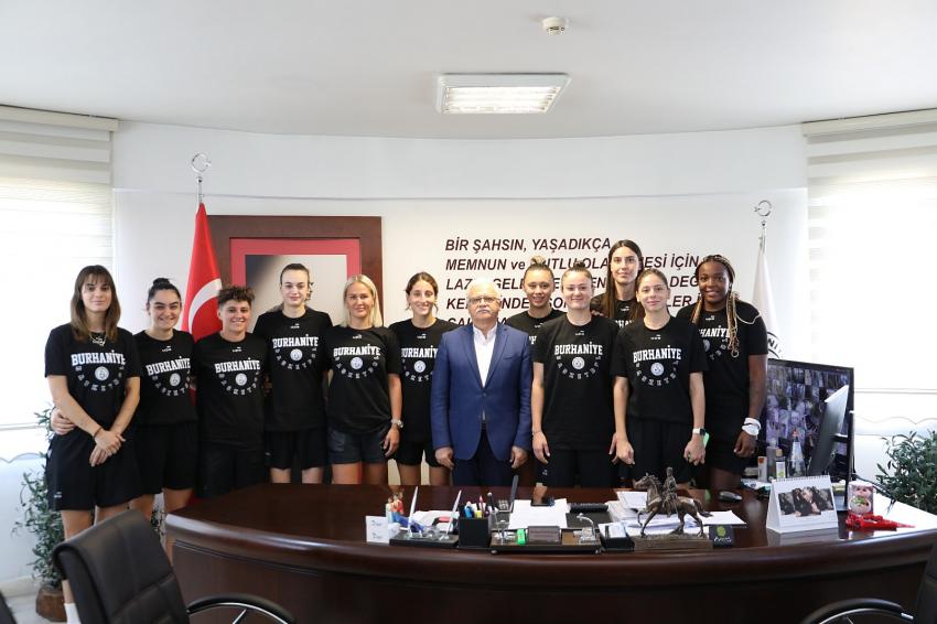 ASLAN YOL BURHANİYE BELEDİYESPOR’DAN, BAŞKANA ZİYARET