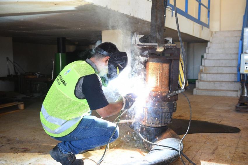 Başkan Akın’ın önderliğinde BASKİ Atıksu Arıtma Tesislerine Detaylı Bakım Yapıyor