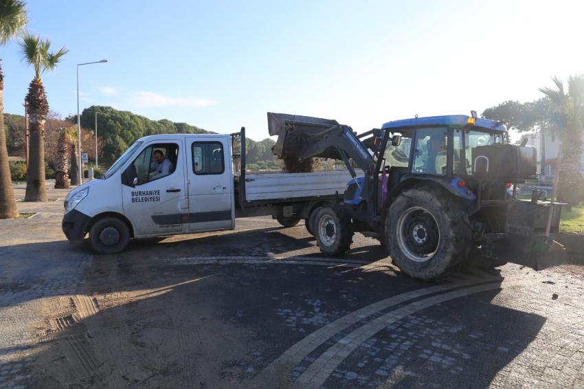 BURHANIYE BELEDIYE EKIPLERI SEFERBER OLDU