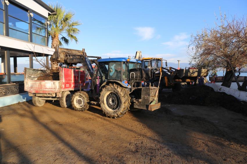 BURHANIYE BELEDIYE EKIPLERI SEFERBER OLDU