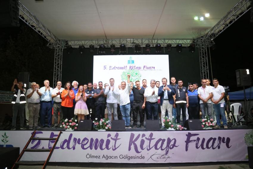 5. EDREMIT KITAP FUARI SONA ERDI