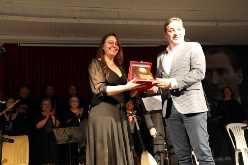 BURHANİYE 19. HASAT FESTİVALİ TÜRKÜLERLE SONA ERDİ